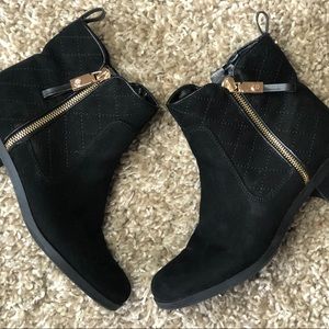 Tommy Hilfiger, black booties with gold accents